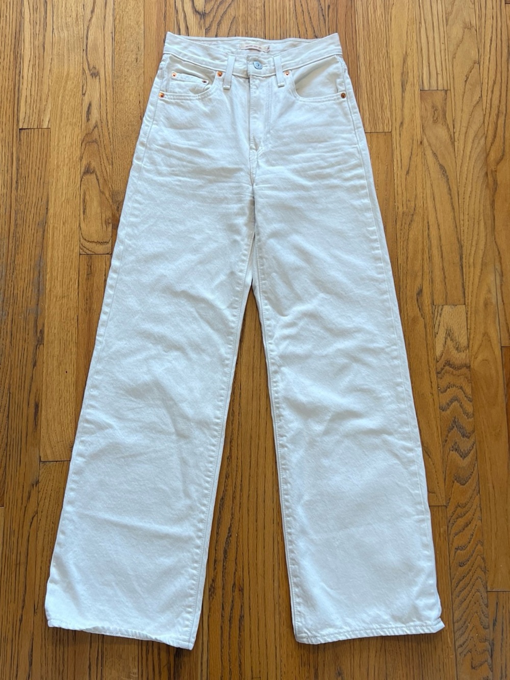 Levi's White High-Rise Wide-Leg Jeans - Picture 4 of 6